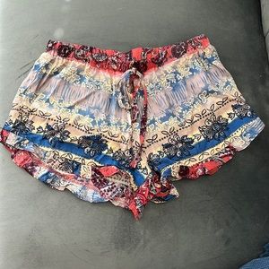 super cute patterned shorts
